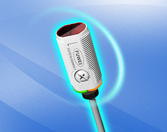 Por que este sensor é uma solução confiável para o desafio de detectar garrafas transparentes?
